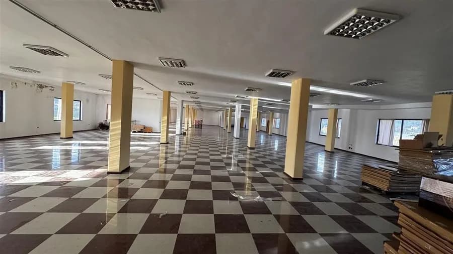 Office to rent Vaqar - Prush (Tirana Suburbs) 2