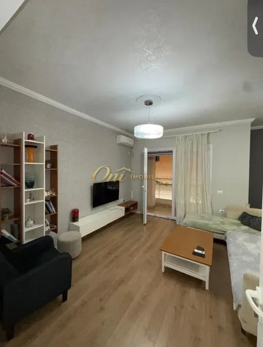 KOPSHTI ZOOLOGJIK APARTAMENT PER QERA 2+1