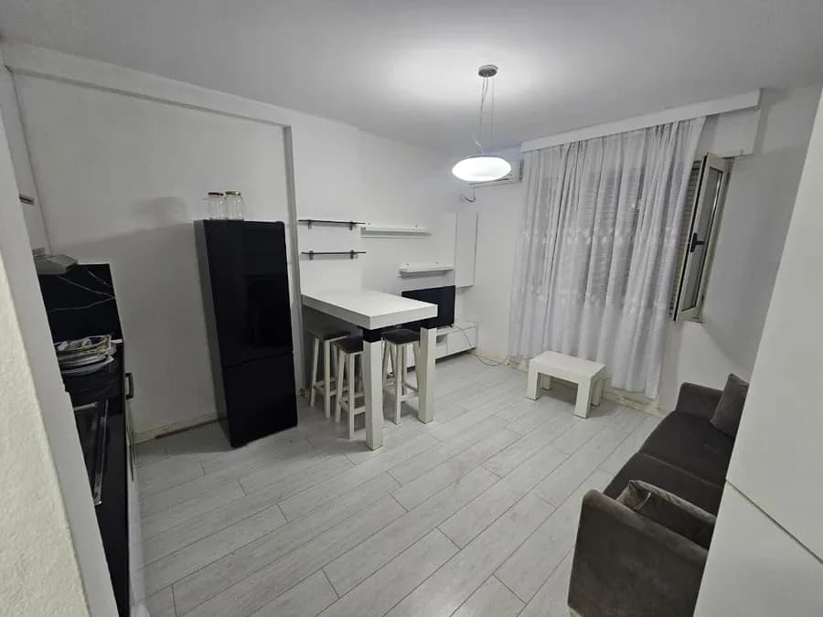 Studio Flat to rent Komuna e Parisit - Kristal Center (Tirana - city) 4