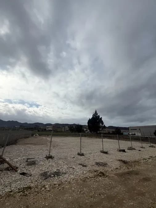 Truall për qira Autostrada TR-DR - Yrshek - Katundi i Ri (Periferia e Tiranës) 4