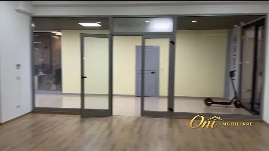 JEPET ZYRE ME QERA, RRUGA E KAVAJES