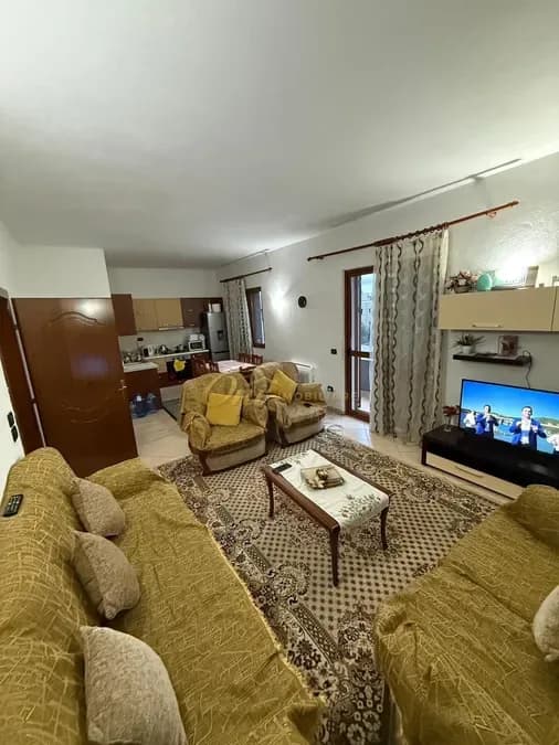 SAUK, APARTAMENT PER QERA 2+1