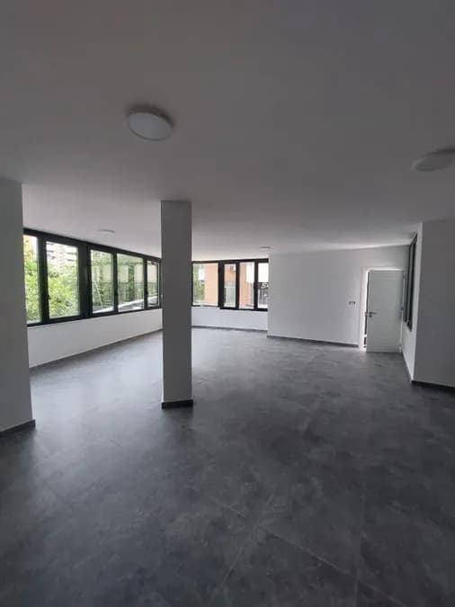 Office to rent Pallati me Shingjeta - Irfan Tomini Str. (Tirana - city) 3