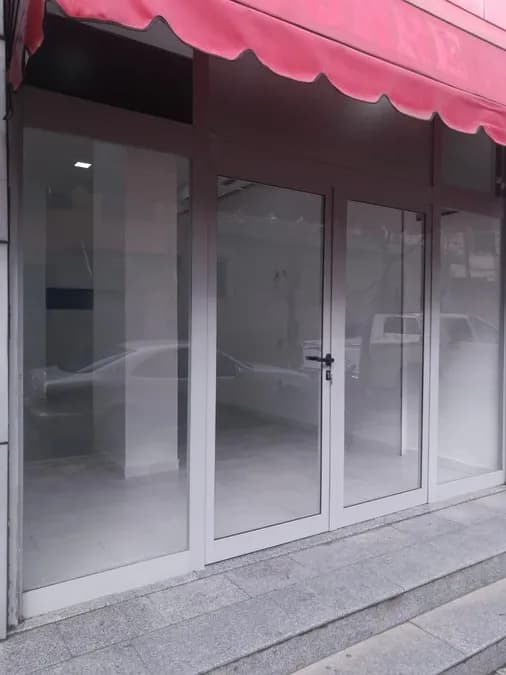 Store to rent Center (Tirana - city) 3