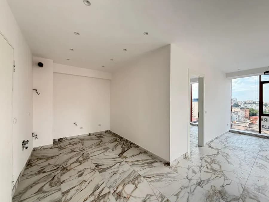 Office to rent Kavaja Str (Tirana - city) 2