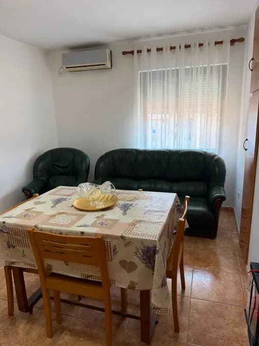 SIRI KODRA, APARTAMENT PER QERA 1+1