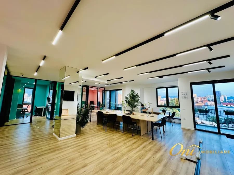 Office to rent Train Station - New Boulevard - Brrake (Tirana - city)