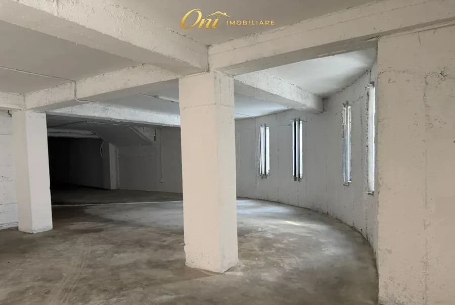 Magazinë për qira Shkozë (Tiranë - qyteti)