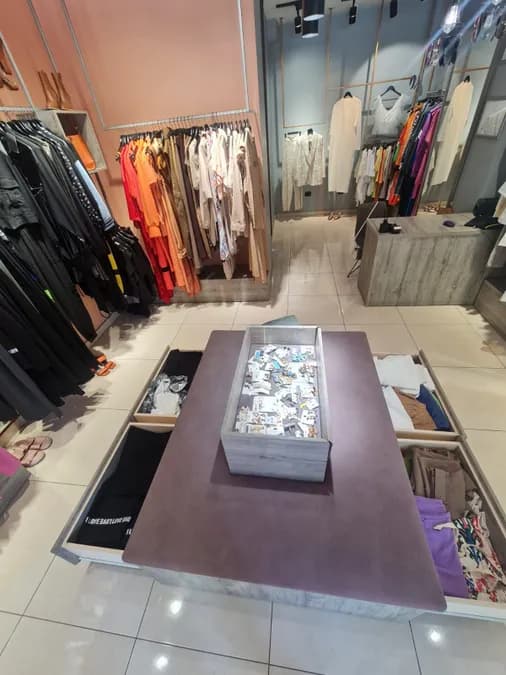 Store to rent Bardhyl Str. (Tirana - city) 2