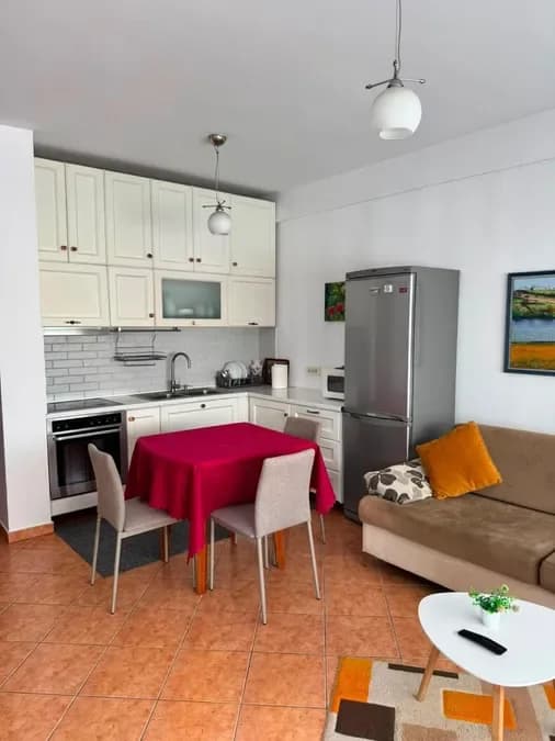 JEPET APARTAMENT ME QERA 1+1. KOMUNA E PARISIT