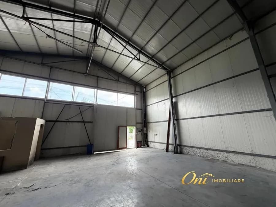 Magazinë për qira Zona Industriale (Periferia e Tiranës)