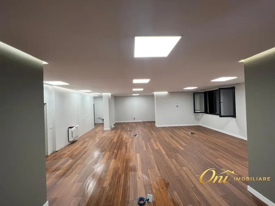 Office to rent Shallvaret - Exhibition - Gjergj Fishta Blvd. (Tirana - city) 2