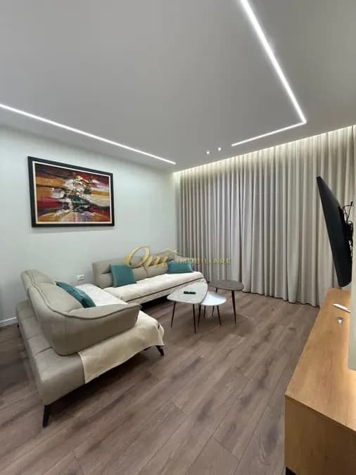 XHAMLLIK APARTAMENT PER QERA 2+1