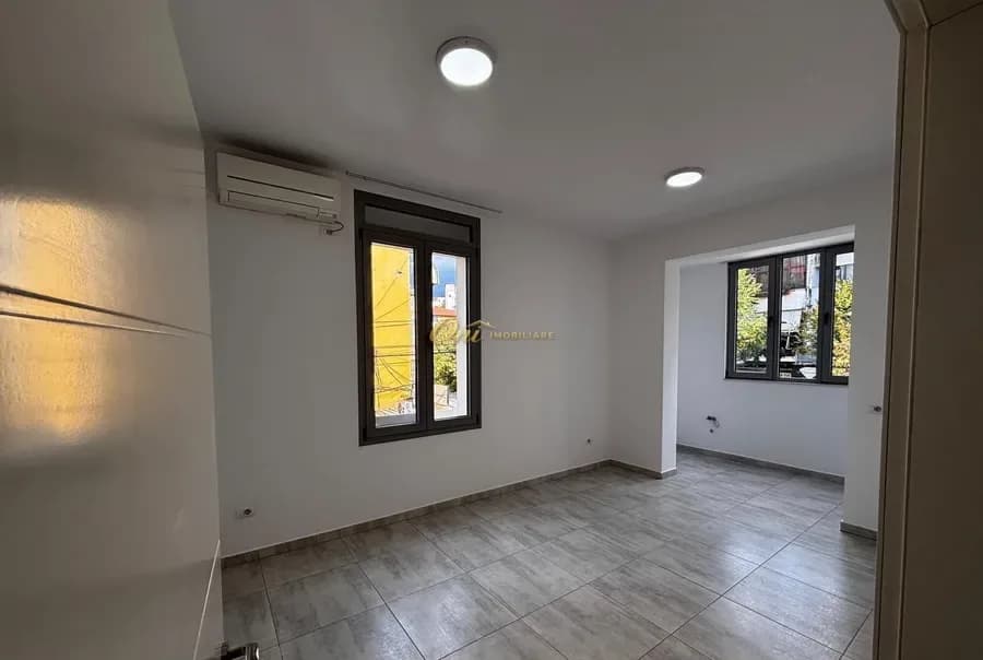 RRUGA E DIBRES AMBIENT ZYRE PER QERA
