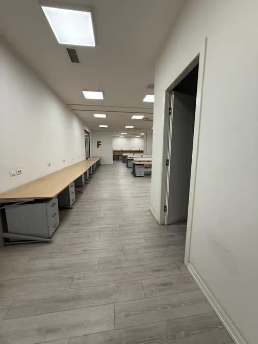 Office to rent Kavaja Str (Tirana - city) 4