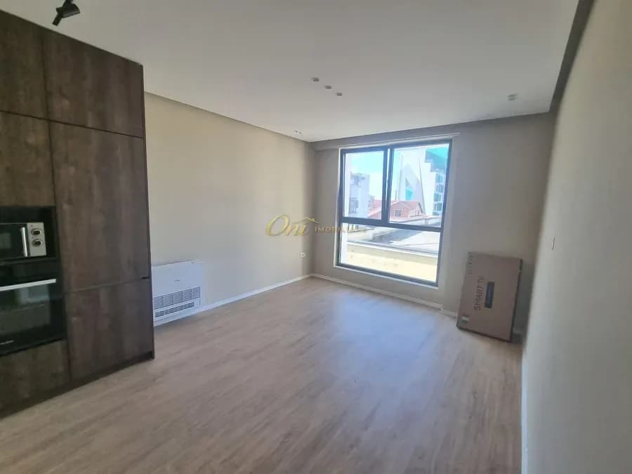 JORDAN MISJA APARTAMENT PER QERA NE PROCES MOBILIMI 1+1