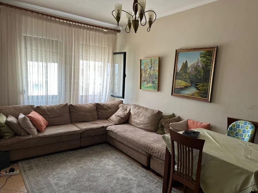 Apartment to rent Myslym Shyri Str. (Tirana - city) 2