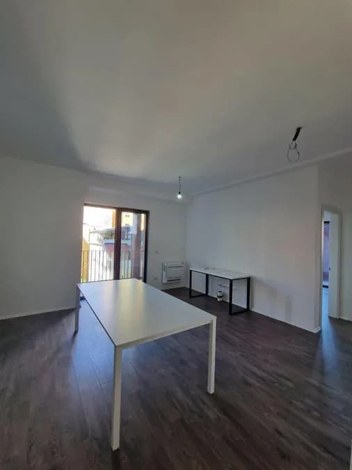 Office to rent Kavaja Str (Tirana - city) 4