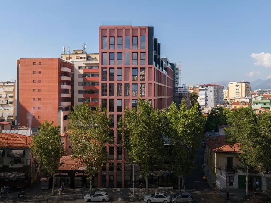 Office to rent Kavaja Str (Tirana - city) 3