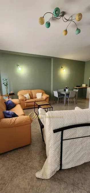 PAZARI I RI APARTAMENT PER QERA 1+1