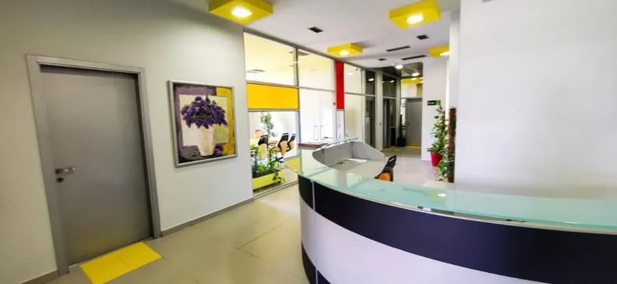 Office to rent Kavaja Str (Tirana - city) 3