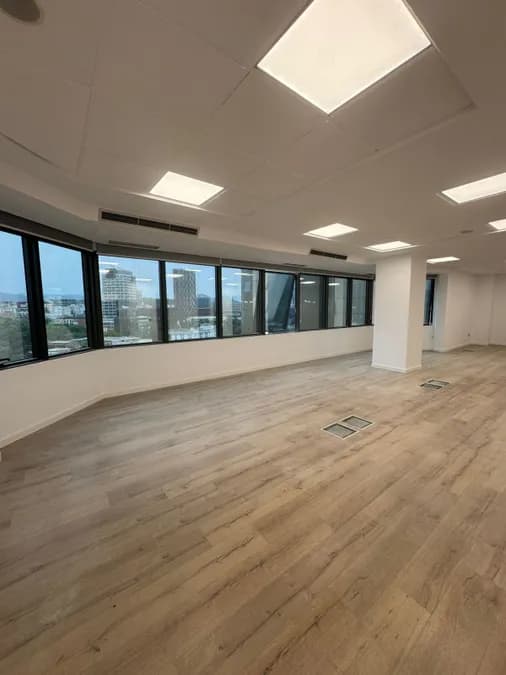 Office to rent Center (Tirana - city) 3
