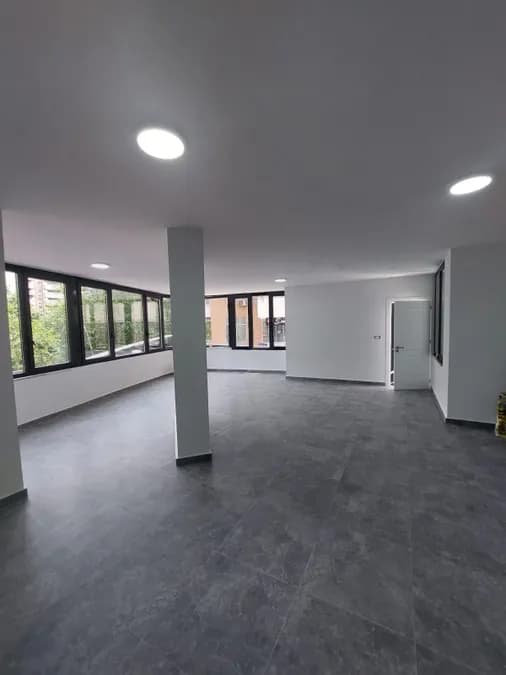 Office to rent Pallati me Shingjeta - Irfan Tomini Str. (Tirana - city)