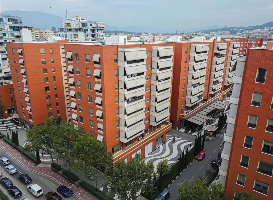 Office to rent Kavaja Str (Tirana - city) 3
