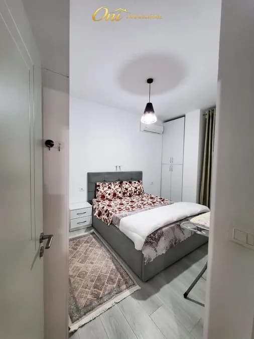 Apartment to rent Komuna e Parisit - Kristal Center (Tirana - city) 1