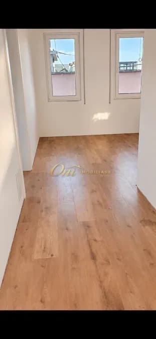 PASKUQAN SHITET APARTAMENT 2+1