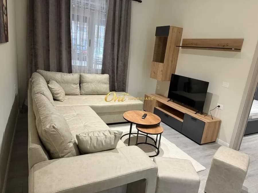 BLLOK, APARTAMENT ME QERA PER AIRBNB 2+1
