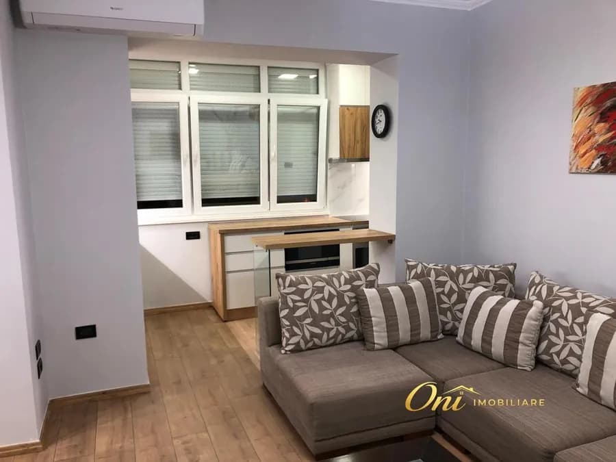 Apartment to rent Myslym Shyri Str. (Tirana - city) 3