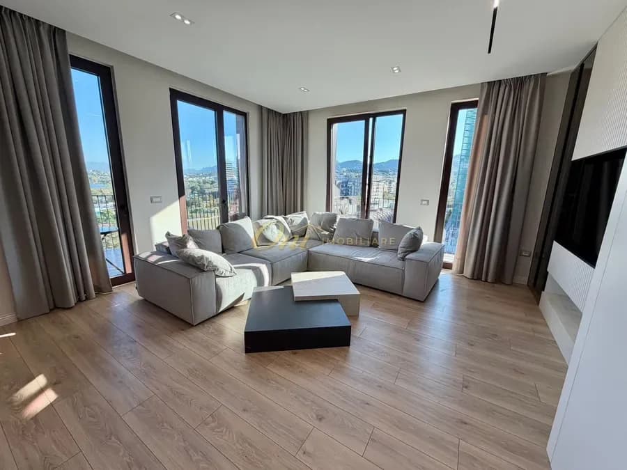PARKU OLIMPIK APARTAMENT PER QERA 3+1+POST PARKIMI