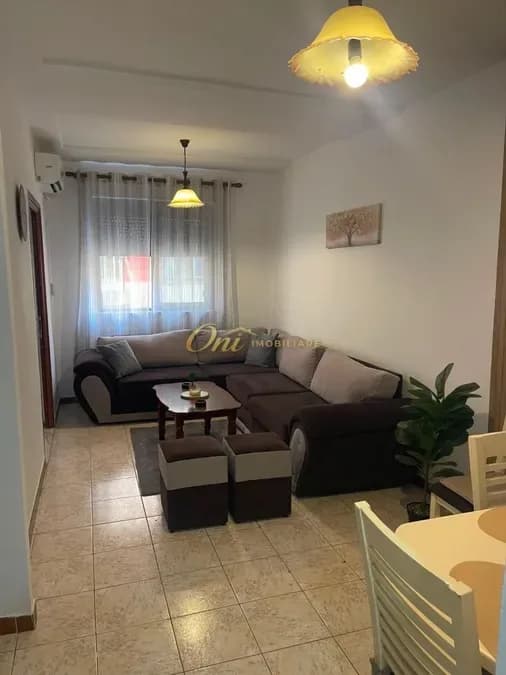 MYSLYM SHYRI APARTAMENT PER QERA 1+1