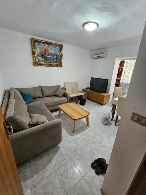 JEPET APARTAMENT ME QERA 1+1, RRUGA E ELBASANIT