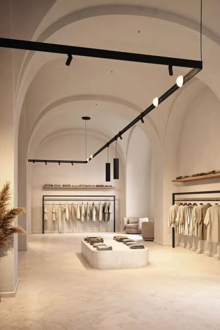 Store to rent Kavaja Str (Tirana - city) 2