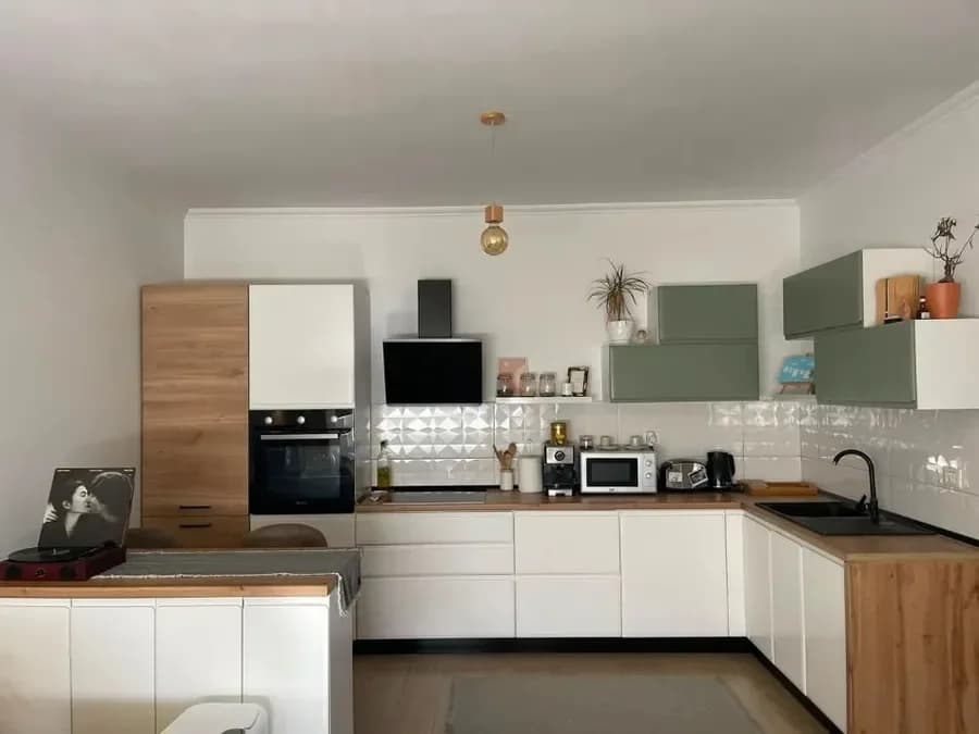 JEPET APARTAMENT ME QERA 1+1, DON BOSKO