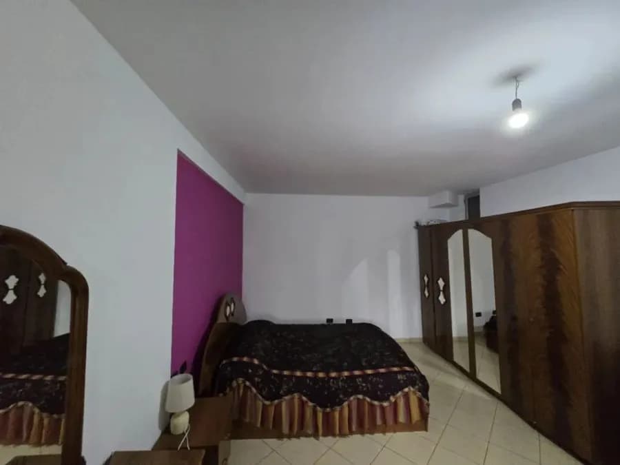 Apartment to rent Pallati me Shingjeta - Irfan Tomini Str. (Tirana - city) 2