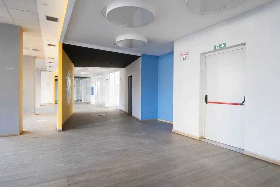 Office to rent Ali Demi (Tirana - city) 4