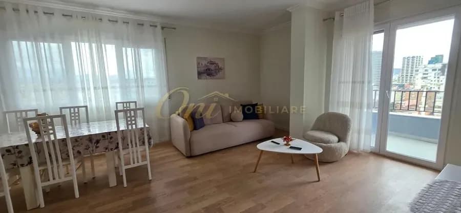 PAZARI I RI, APARTAMENET PER QERA 2+1