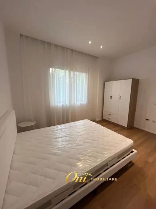 Apartment to rent 5 Maji Str. - Siri Kodra - Durresi Restaurant (Tirana - city) 3