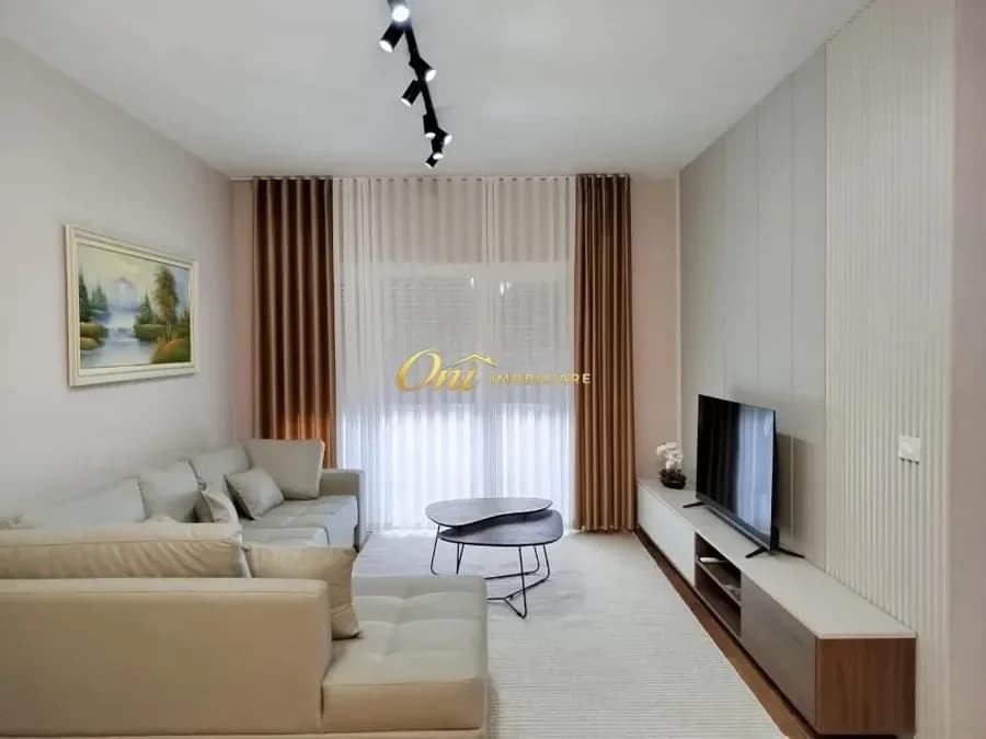 PAZARI I RI APARTAMENT PER QERA 1+1