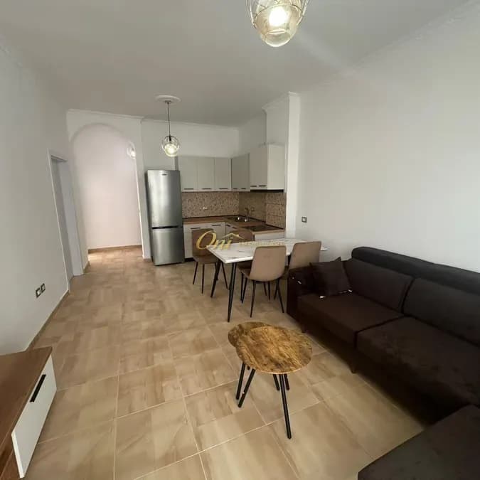 XHAMLLIK APARTAMENT PER QERA 3+1+2