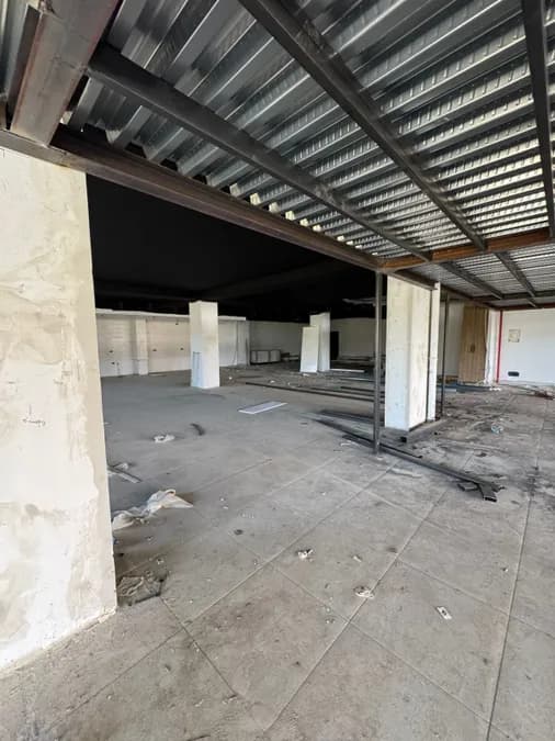 Store for sale Dry Lake - Botanical Garden - Zoo (Tirana - city) 4