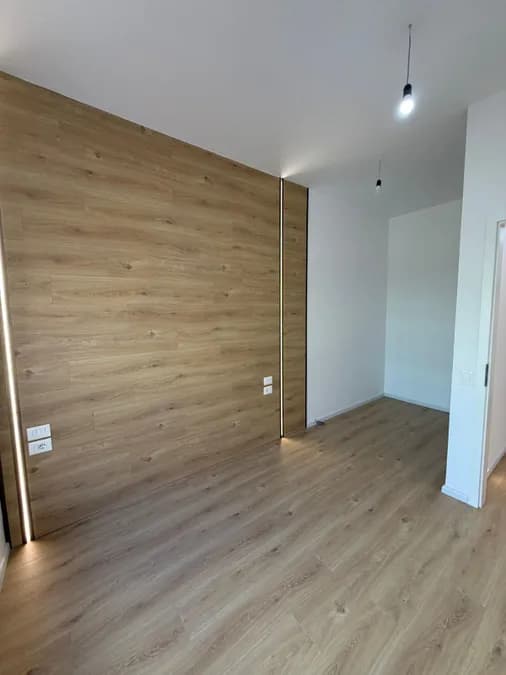 Office to rent Ali Demi (Tirana - city) 3