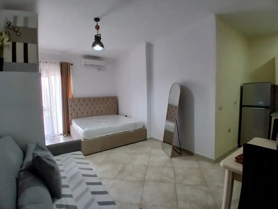 Studio Flat to rent Center (Tirana - city) 3