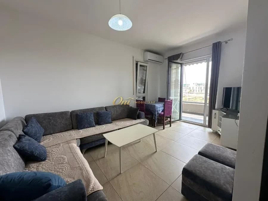 GJIRI I LALEZIT APARTAMENT NE SHITJE 1+1