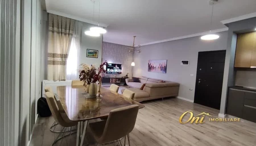 JEPET APARTAMENT ME QERA 2+1, KOPSHTI BOTANIK