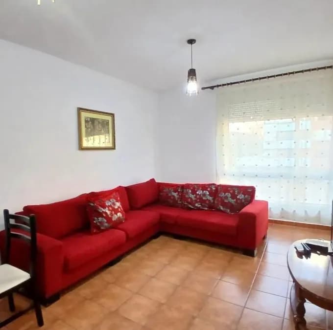 Apartment to rent New Bazaar - Red School (Tirana - city)