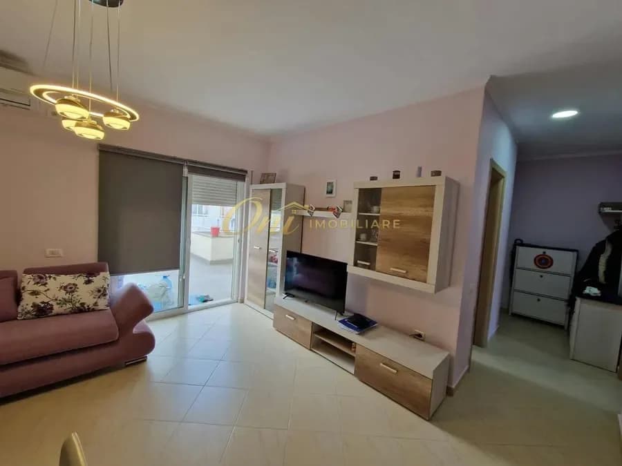 FRESK APARTAMENT PER QERA 2+1